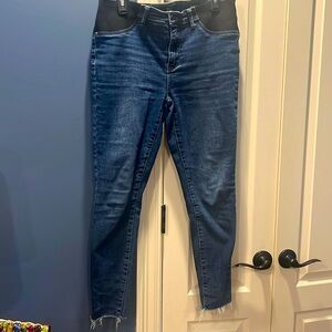 Stretchy jeans/maternity or just someone that needs some give in the waist
